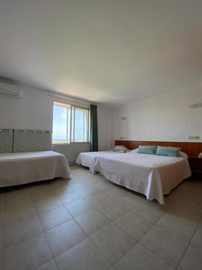 Hostal Blayet บาเลนเซีย ภายนอก รูปภาพ