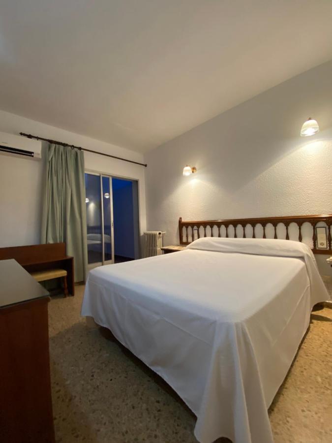 Hostal Blayet บาเลนเซีย ภายนอก รูปภาพ