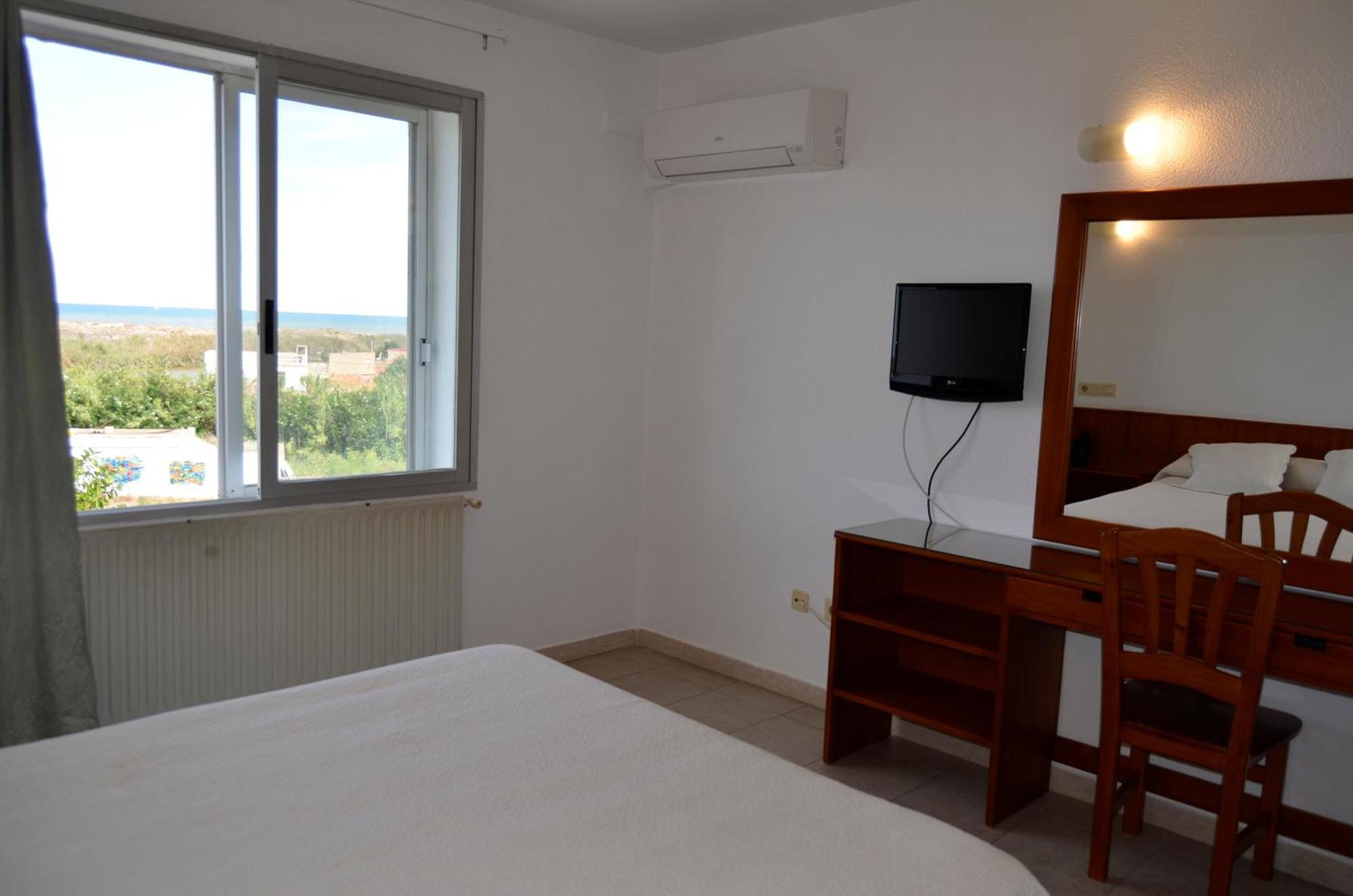 Hostal Blayet บาเลนเซีย ภายนอก รูปภาพ